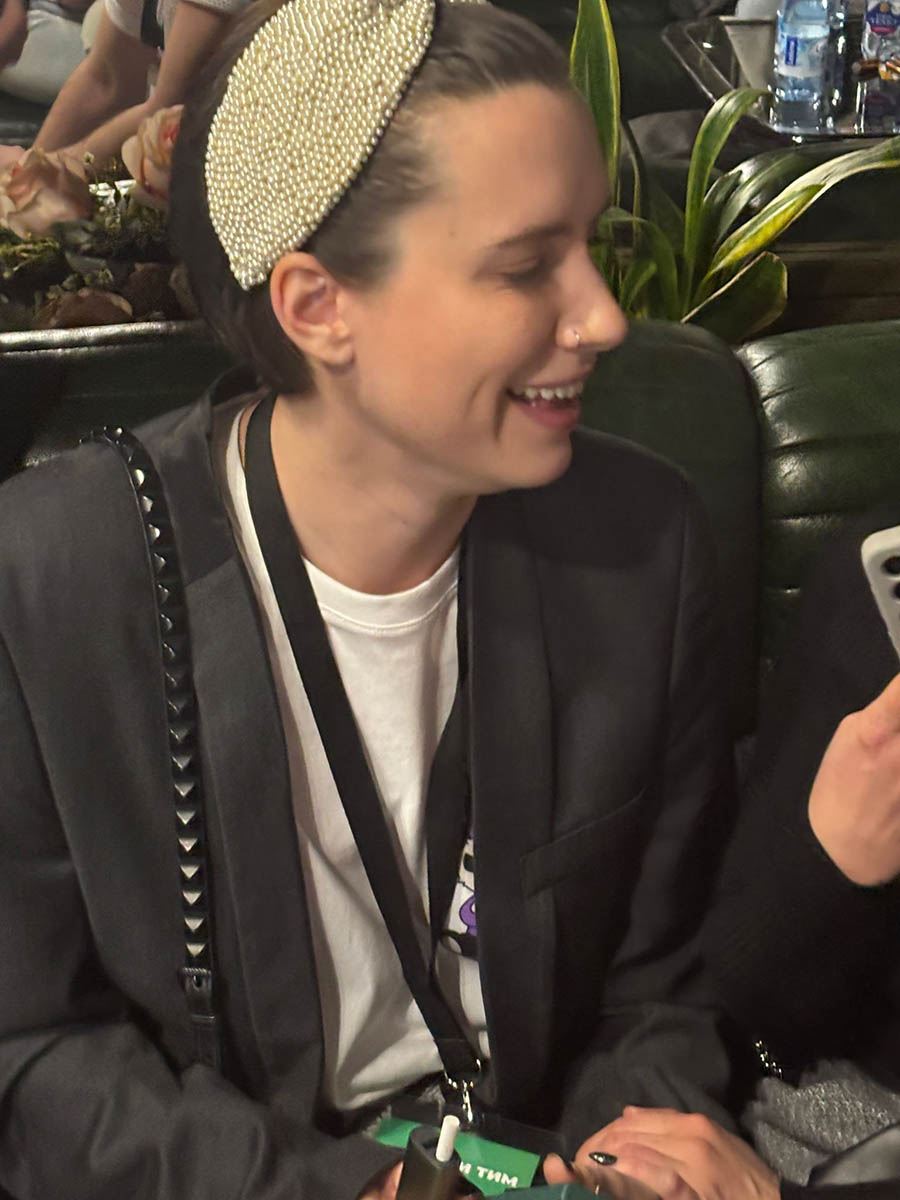 Devojka Saleta Tropika dosla da mu pruzi podrsku  (2).jpeg