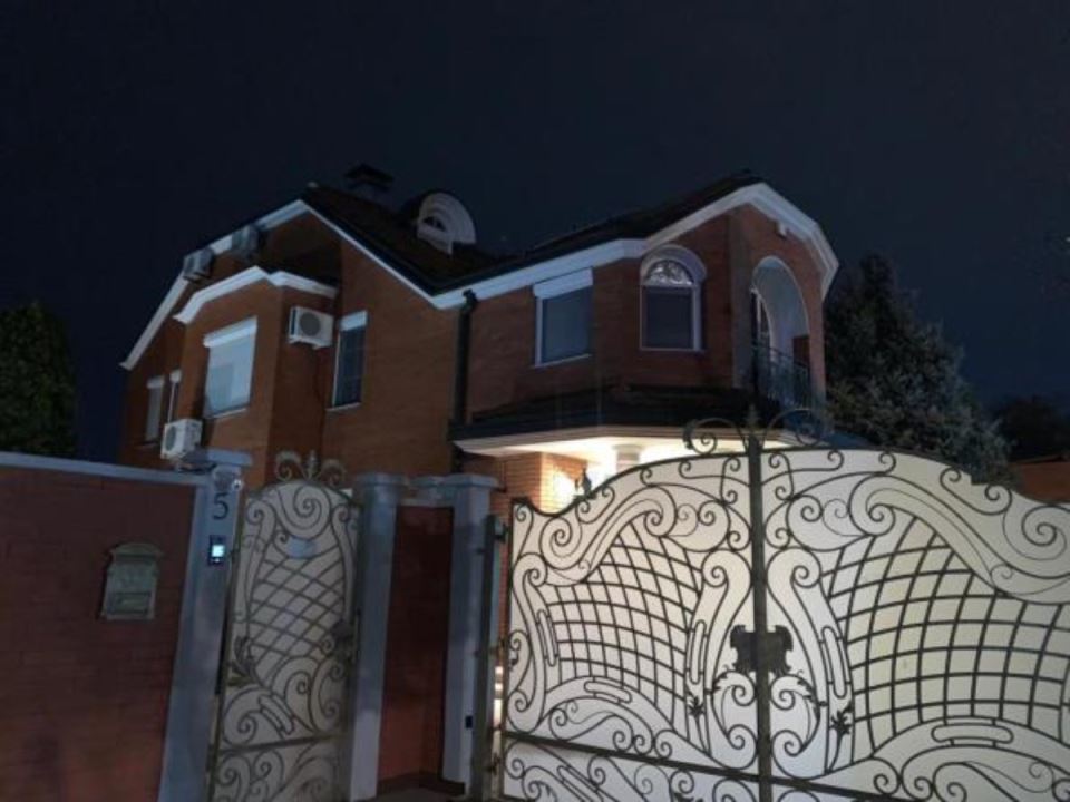 Lepa Brena kuća