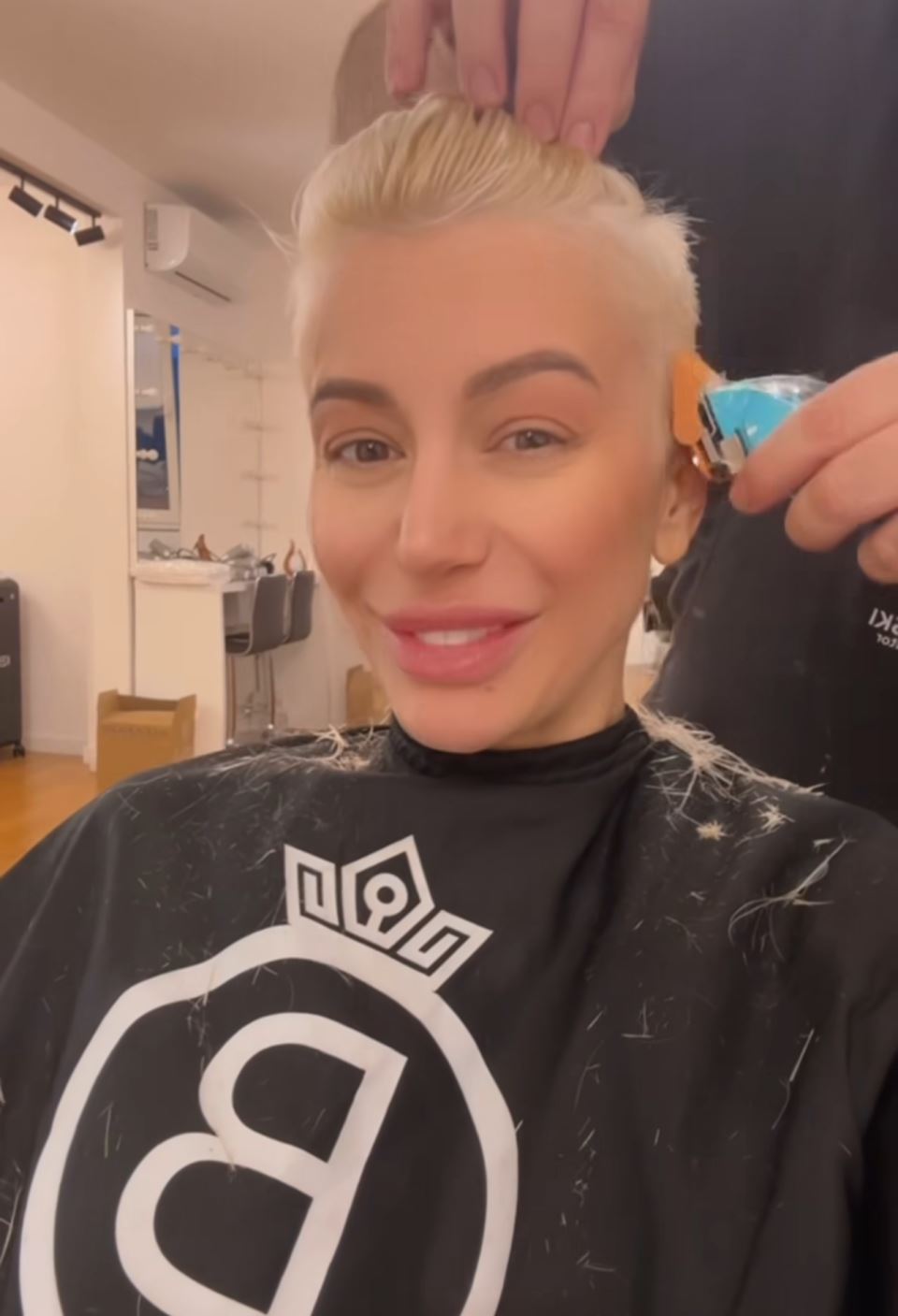 Dušica Jakovljević frizura