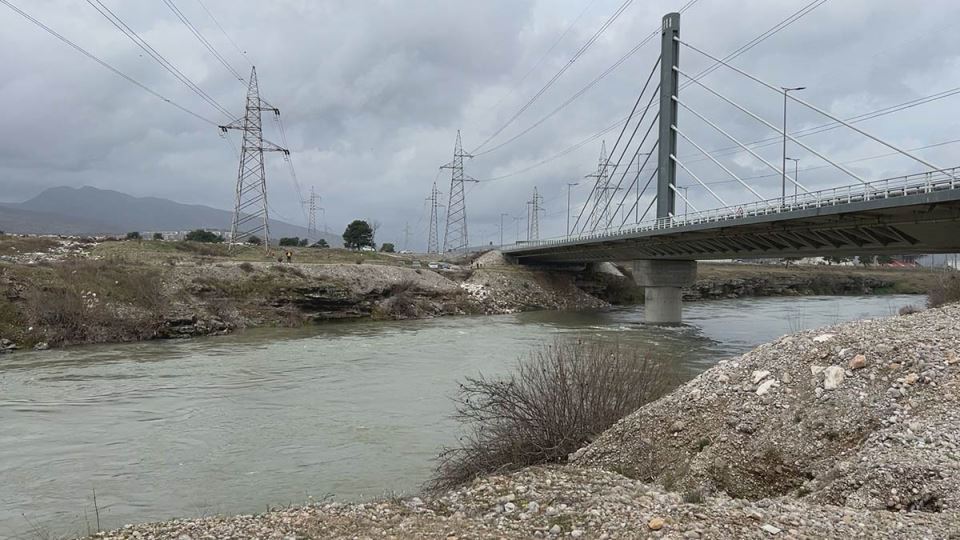 Treći dan potrage za nestalom ženom i detetom u Podgorici  (7).jpg