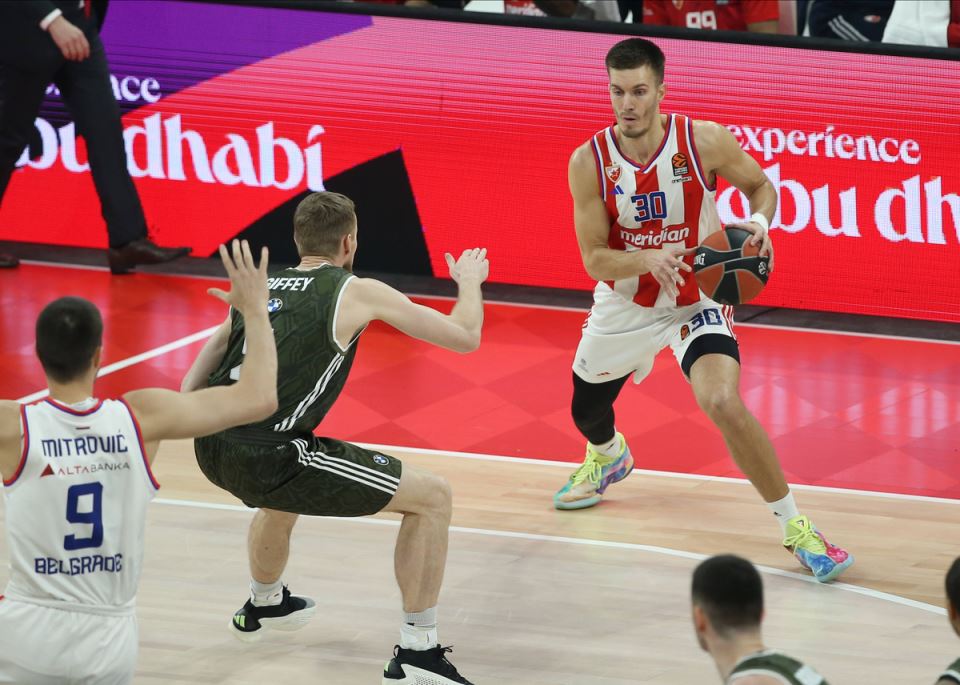 BAYERN_vs_CRVENA_ZVEZDA_92.jpg