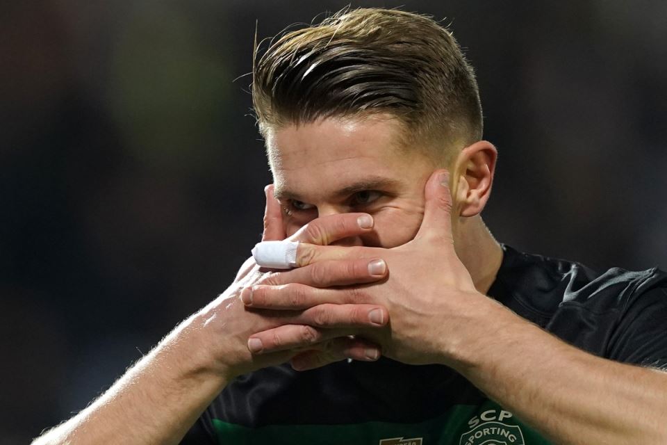 Viktor Đekereš slavi gol za Sporting