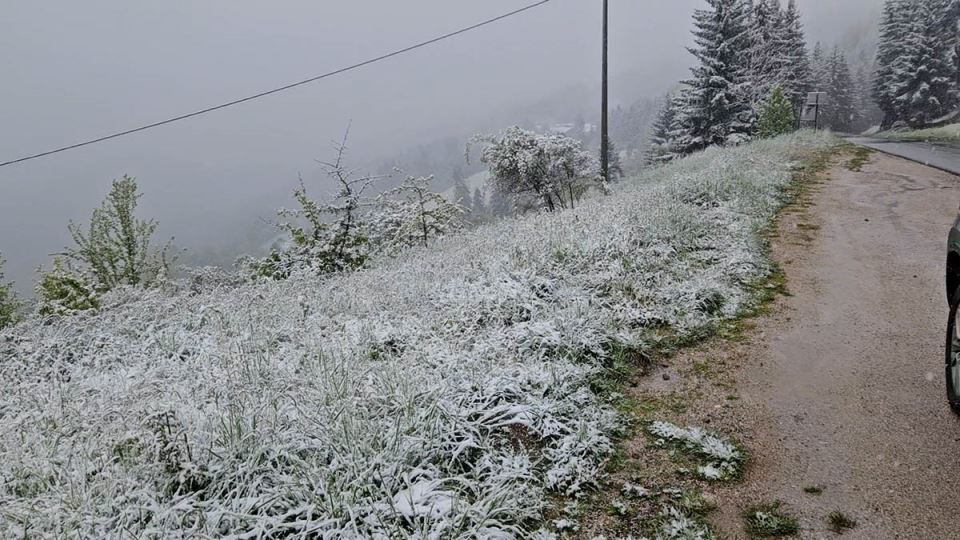 Sneg zavejao Prijepolje