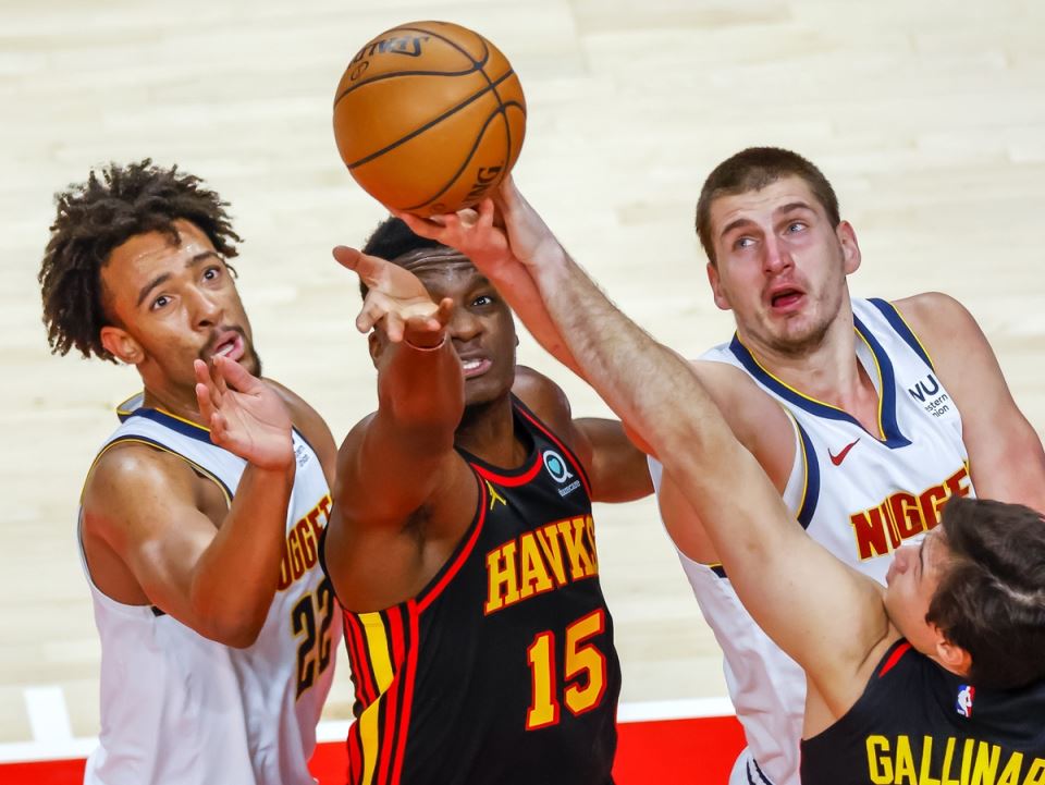 Zik Nadži i Nikola Jokić protiv Kapele iz Atlante