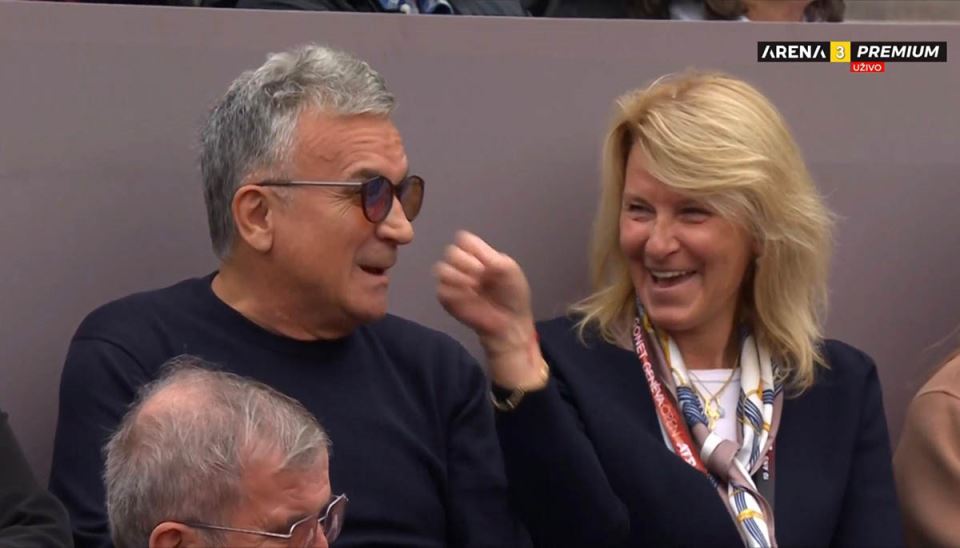 Srdjan i Dijana Ðoković na Novakovom meču u Ženevu (2).jpg