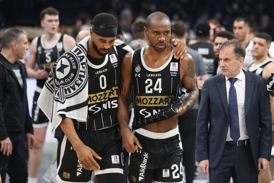 Ajzeja Majk nasrnuo na sudije