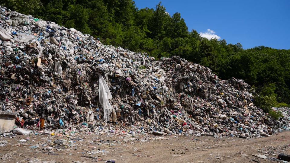 Deponija u Kosjeriću 1.jpg