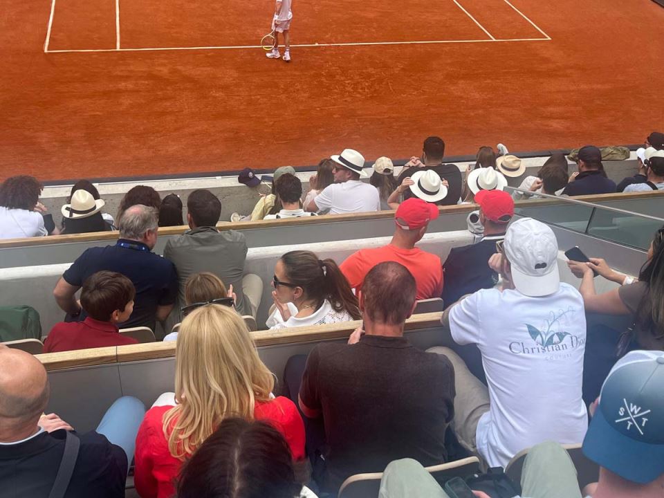 Novak Ðoković i saveti trenera 1.jpg