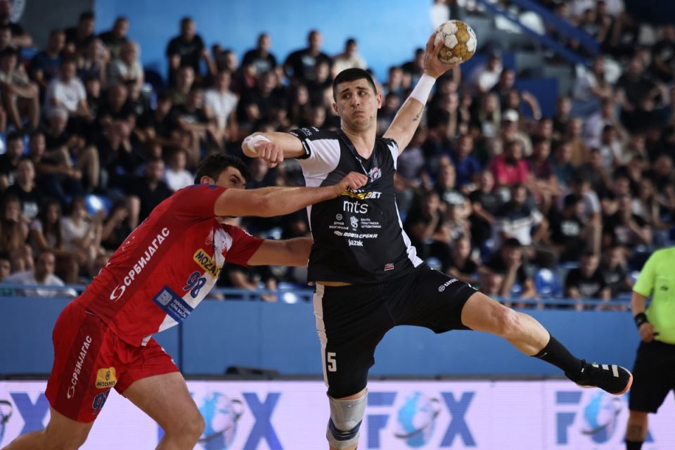 Vojvodina - Partizan (2).JPG