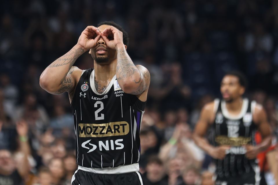 Karlik Džouns plejmejker Partizana