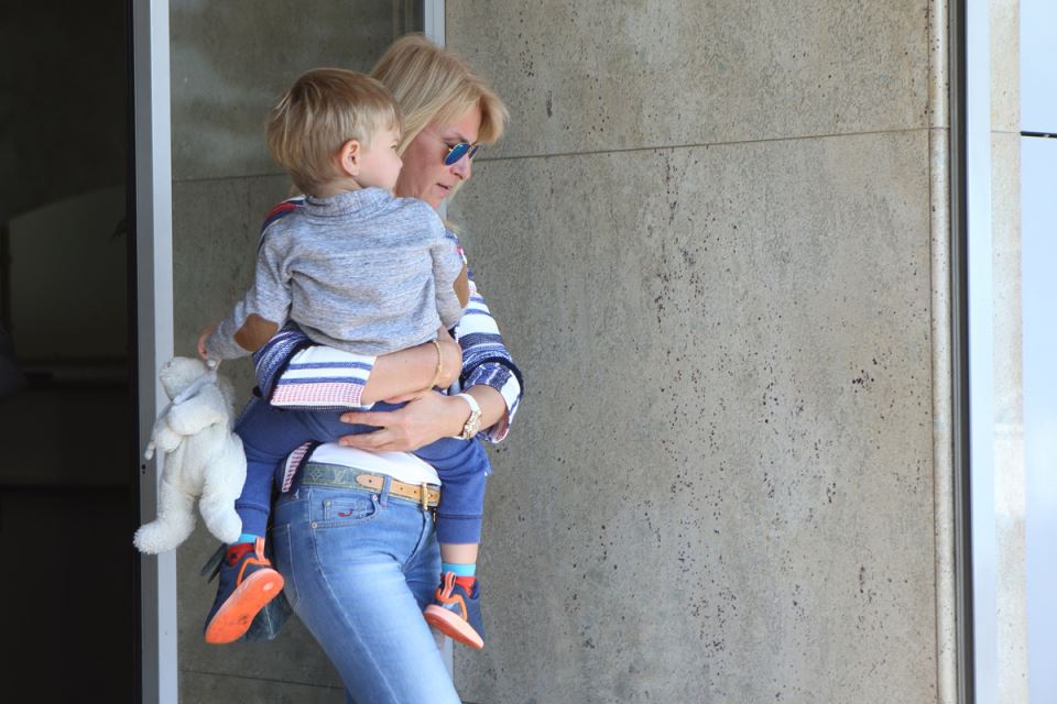 Dijana Đoković nosi unuka Stefana