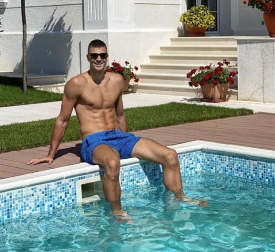 Nikola Jovanović dečko Jelene Karleuše (3).jpg