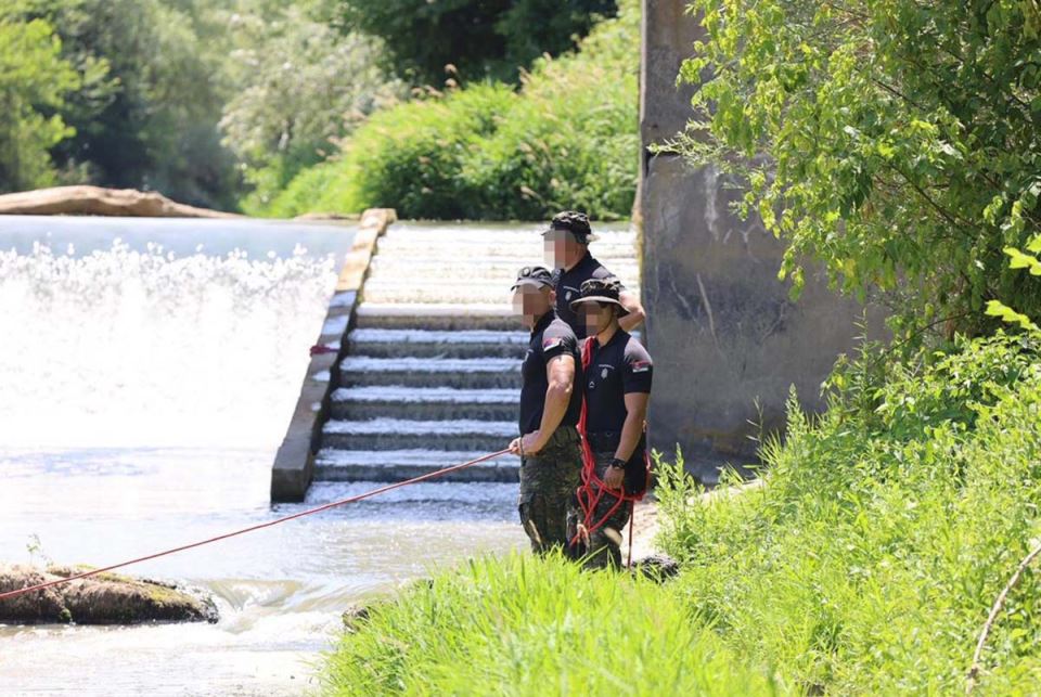 Potraga u Velikim Crljenima 1.jpg