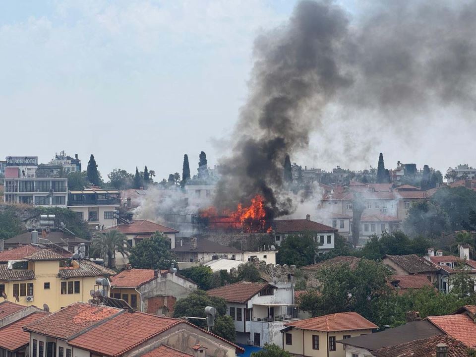 Požar u hotelu u Antaliji 3.jpg