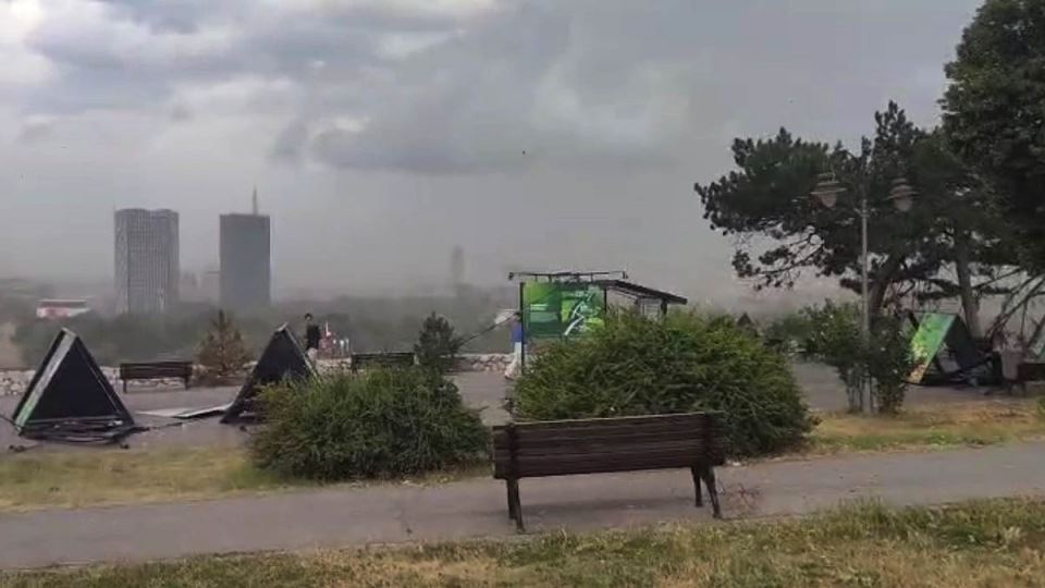 Oluja Beograd (2).jpg