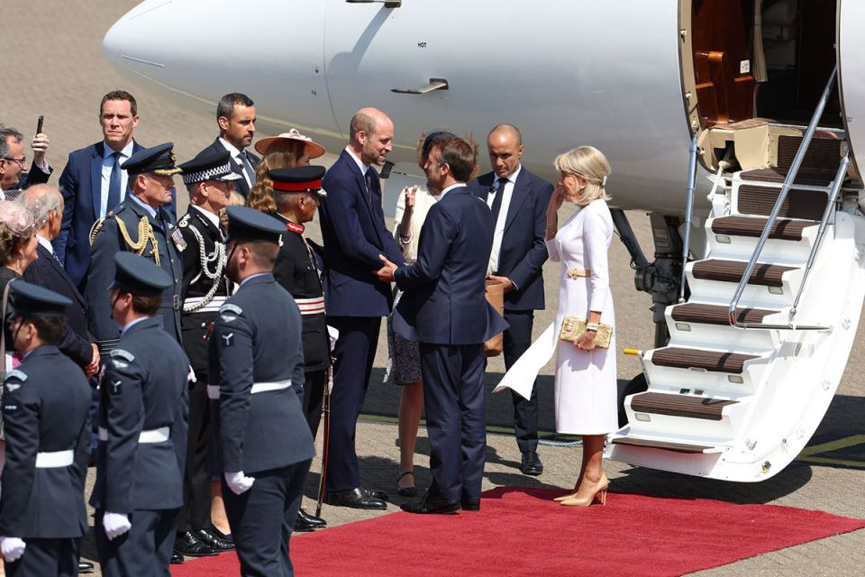 Emanuel Makron i Brižit (1).jpg