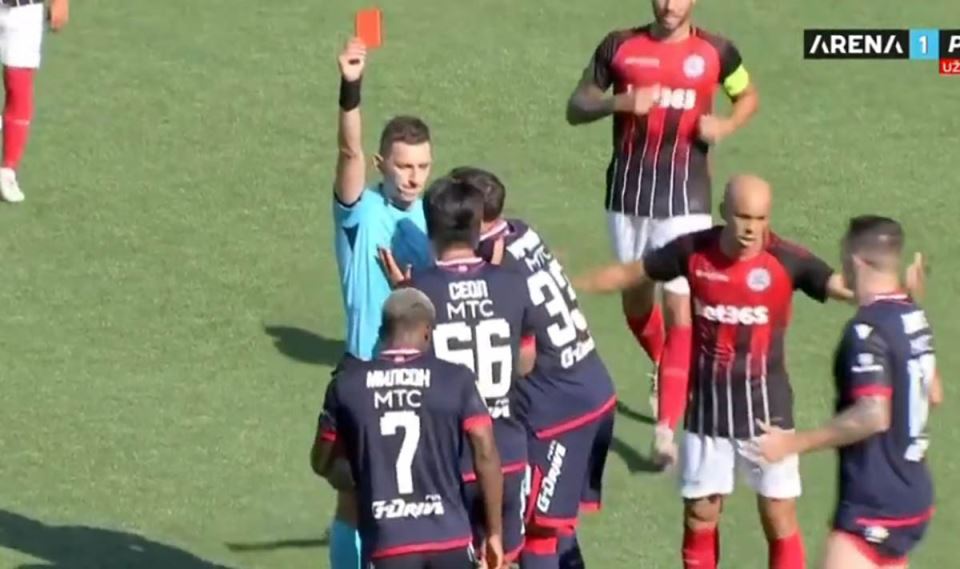 Seol crveni karton (1).jpg