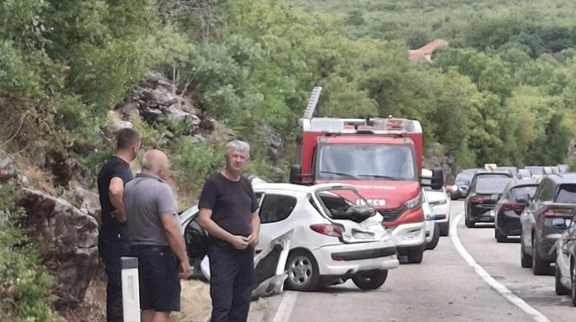 saobraćajna nesreća kod Bileće (2).jpg