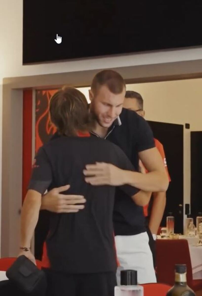 Pozdrav Luke Modrića i Strahinje Pavlovića u Milanu