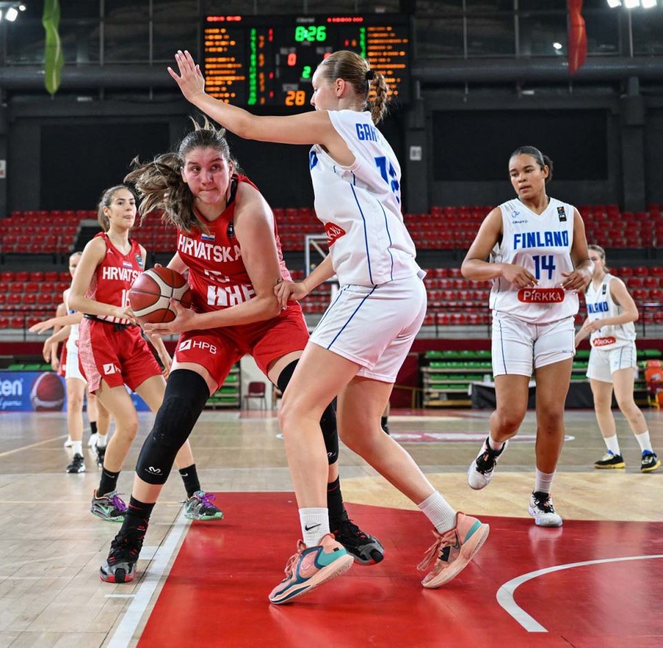 Olivija Vukoša hrvatska košarkašica 1.jpg