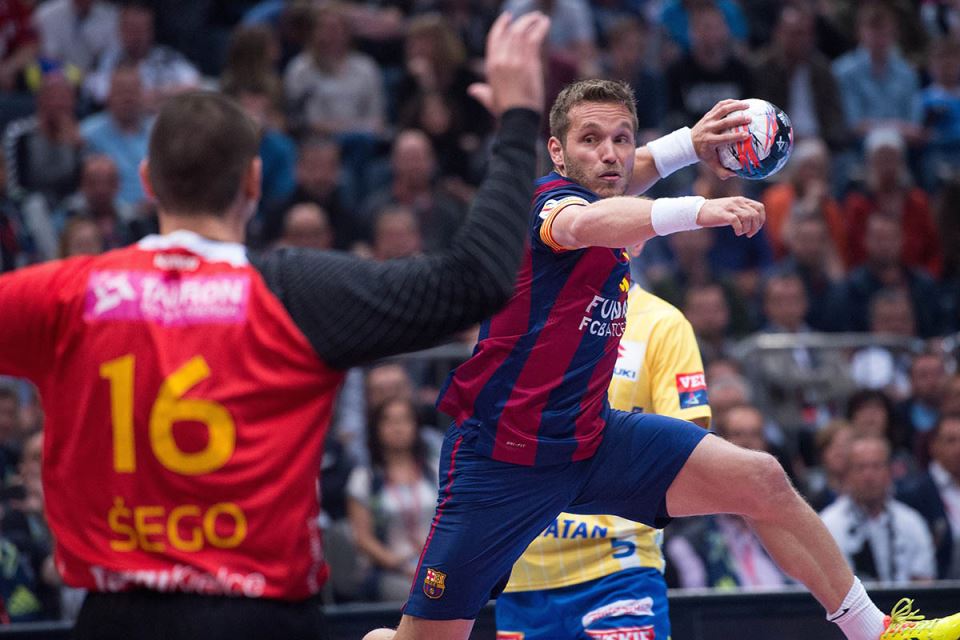 Viktor Tomas  (1).jpg