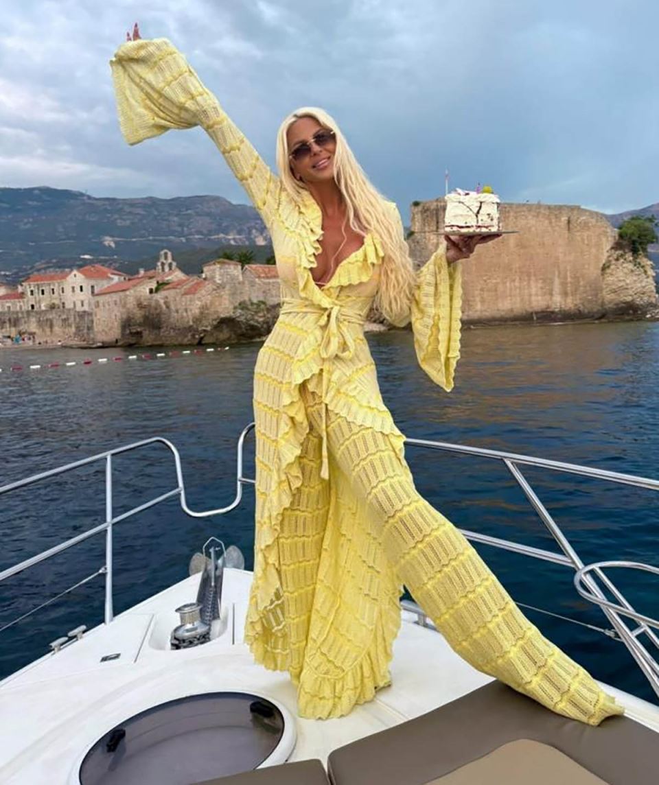 Jelena Karleuša u Crnoj Gori (3).jpg