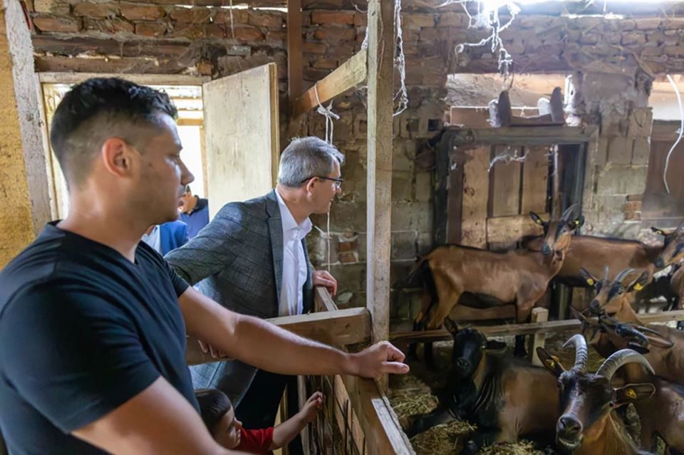 M0Kk9kpTURBXy80NGI3NDkwNGMwN2M2ZjU2MDA0NDE1OWNhNWNhY2Y2Zi5qcGeRkwLNA1IA3gABoTAF copy.jpg