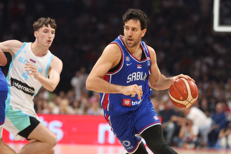 Vasilije Micić na utakmici Srbija Slovenija