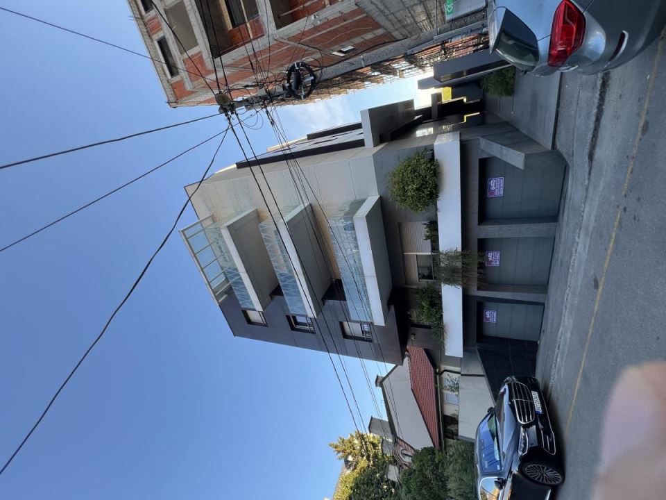 Zgrada i haos na terasi Ane Nikolić 1.jpeg