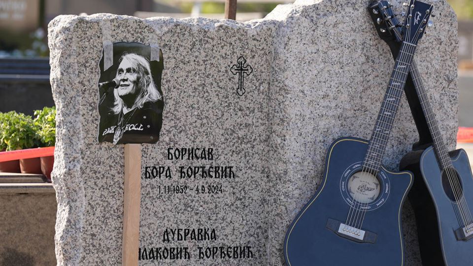 podignut spomenik Bori Čorbi (2).jpg