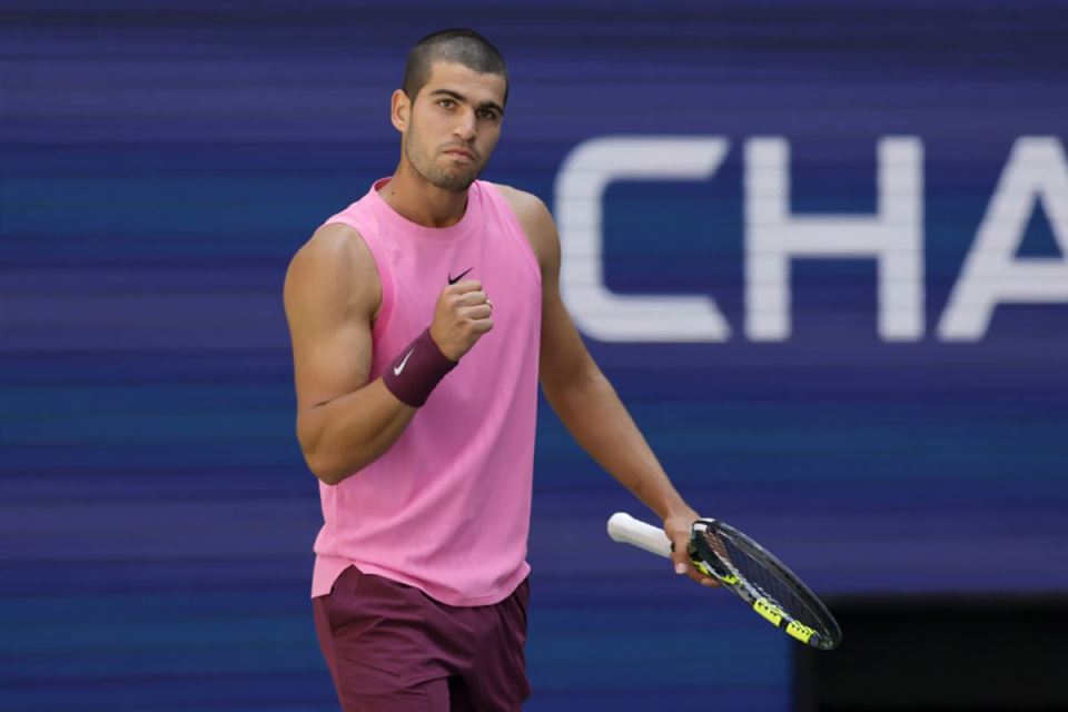 Karlos Alkaraz (1).jpg