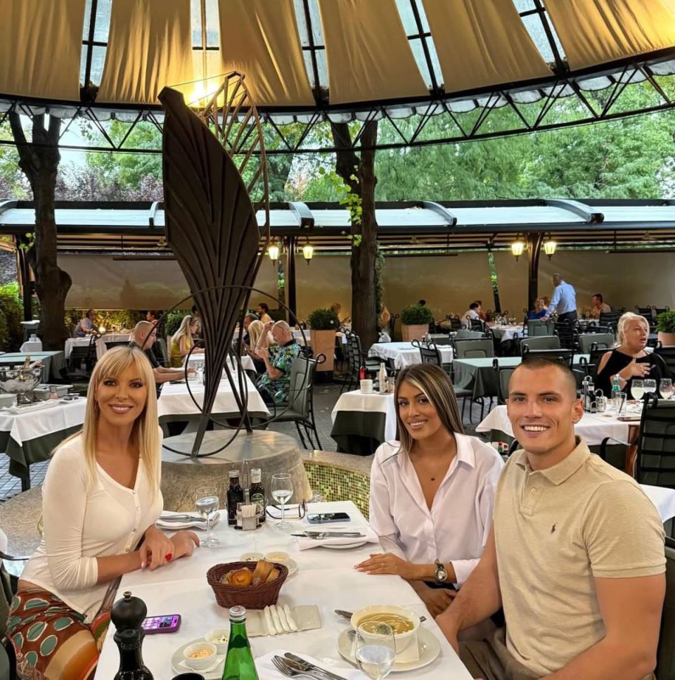 Olivera Ćirković i sin