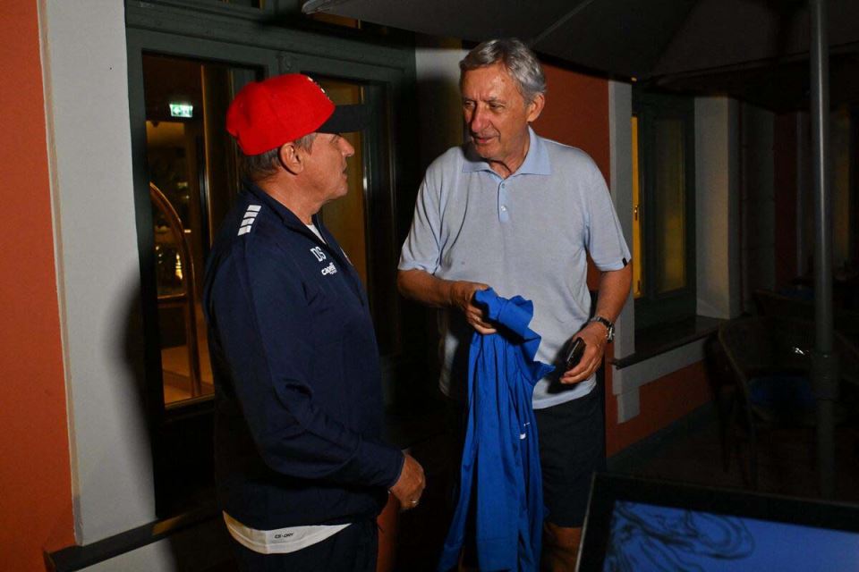 Svetislav Pešić Dragan Stojković Piksi 1.jpg