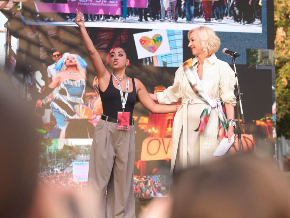 Zejna predala lentu Oliveri Kovacevic (2).jpg