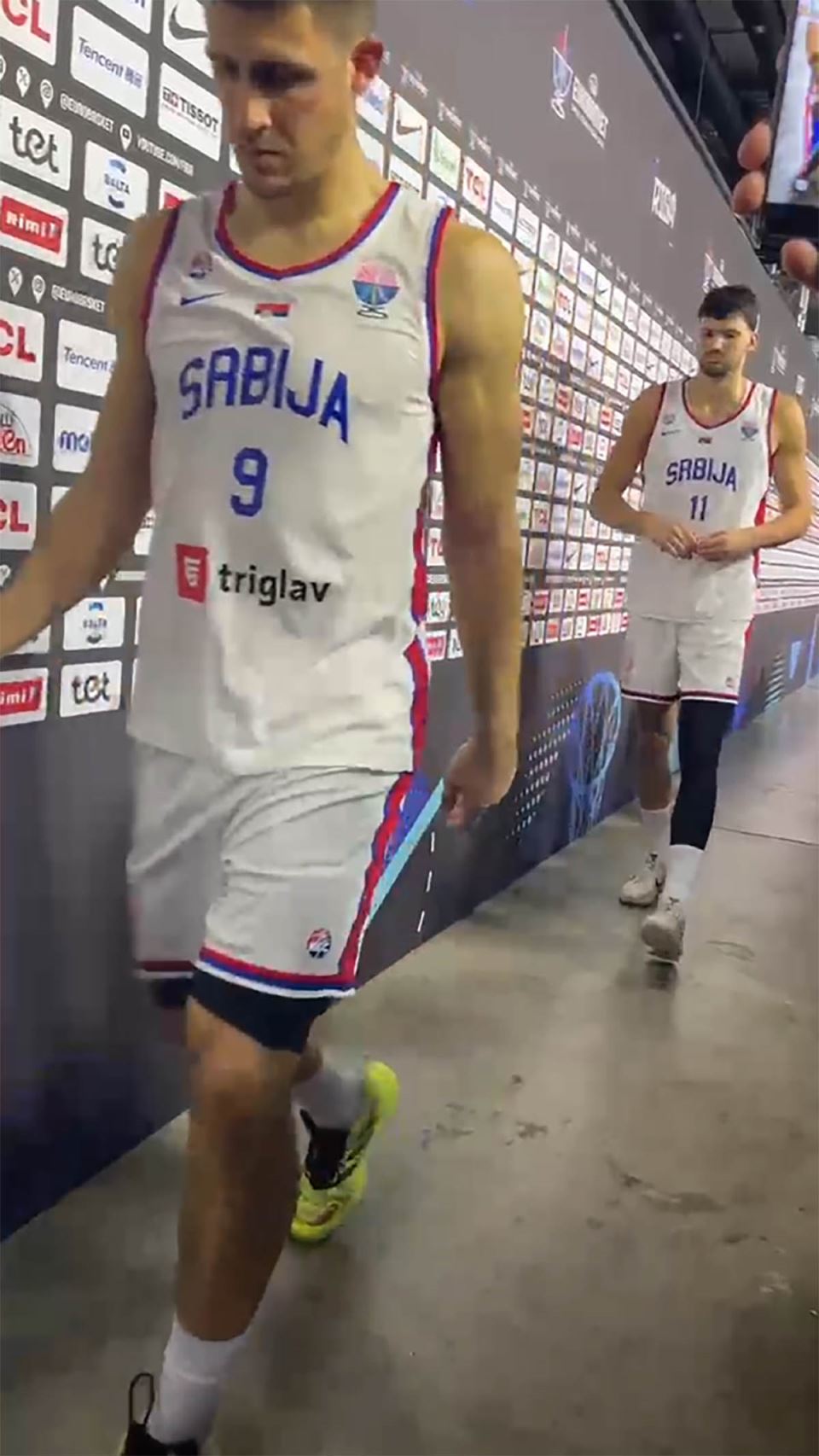 Košarkaši Srbije utučeni posle ispadanja (3).jpg