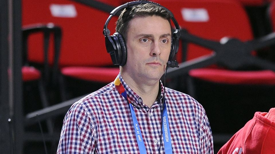 Slobodan Šarenac komentariše utakmicu.