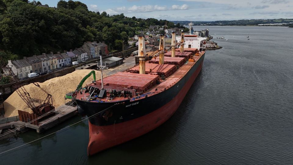 MV Matthew brod (1).jpg