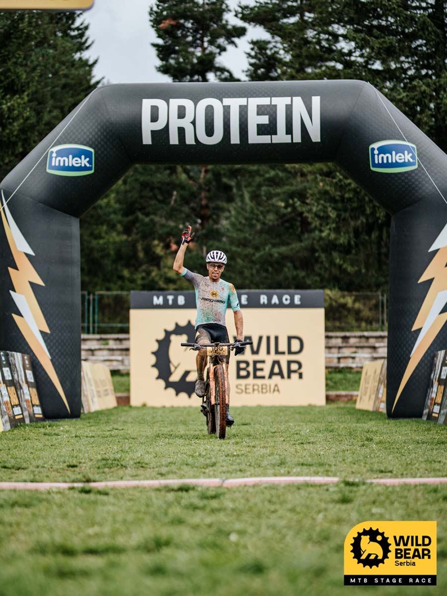 Wild bear-Photo-ShadowHunter (572 of 1228)-2.jpg