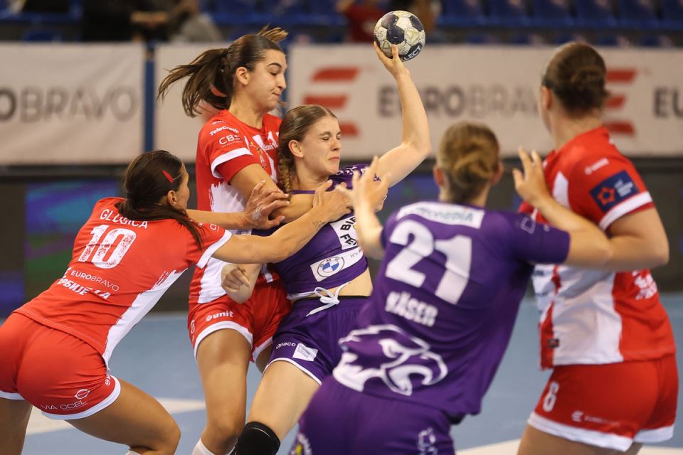 Zvezda - Spono (1).jpg