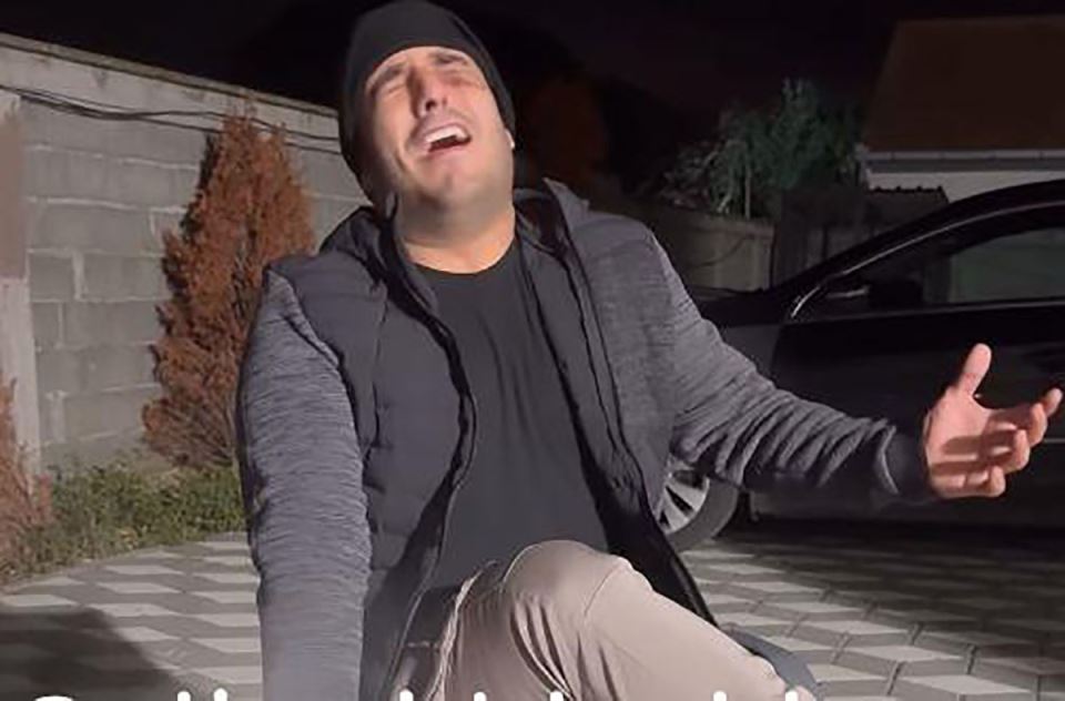 Darko Lazić kuva kotlić u Brestaču (3).jpg