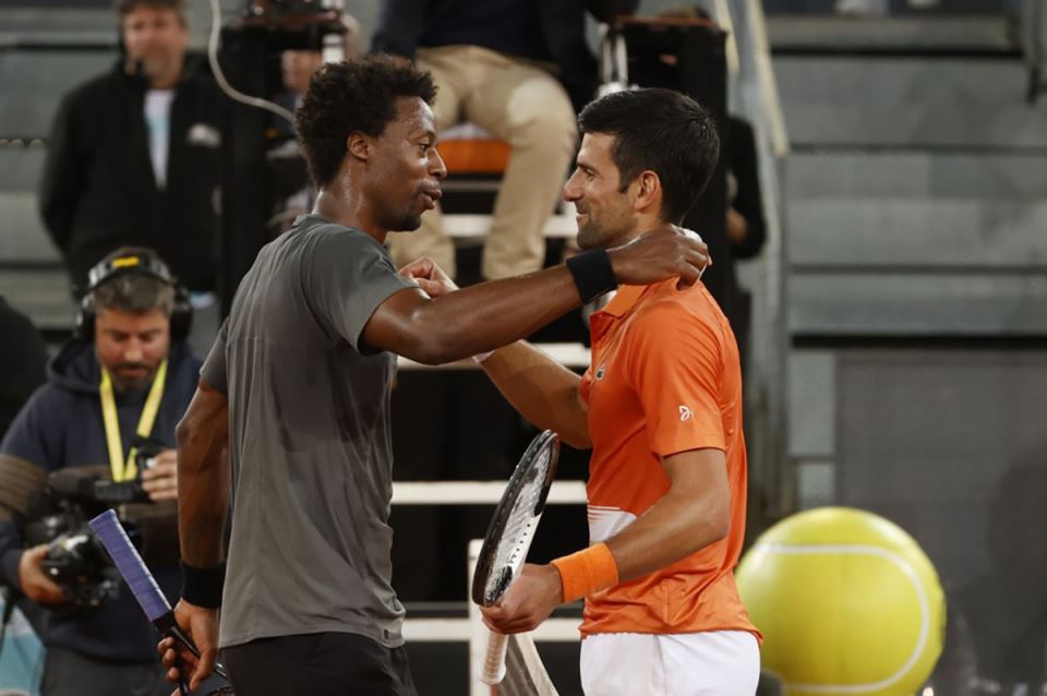 Novak Đoković i Gael Monfis (1).jpg
