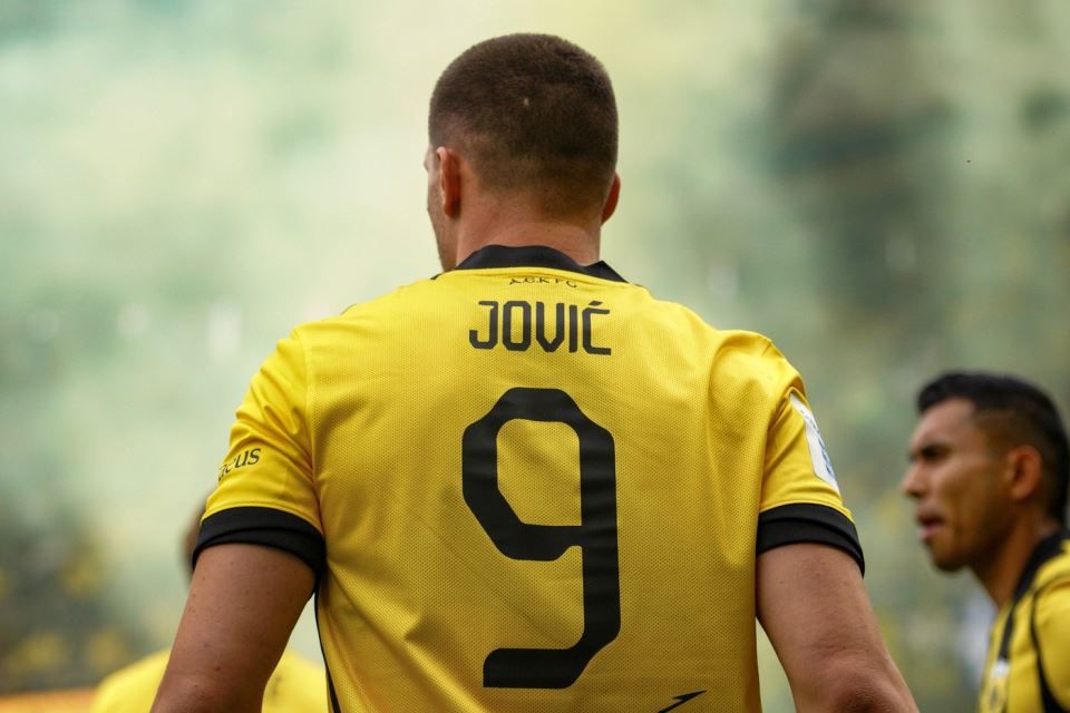 Luka Jović srpski fudbaler u dresu atinskog AEK-a