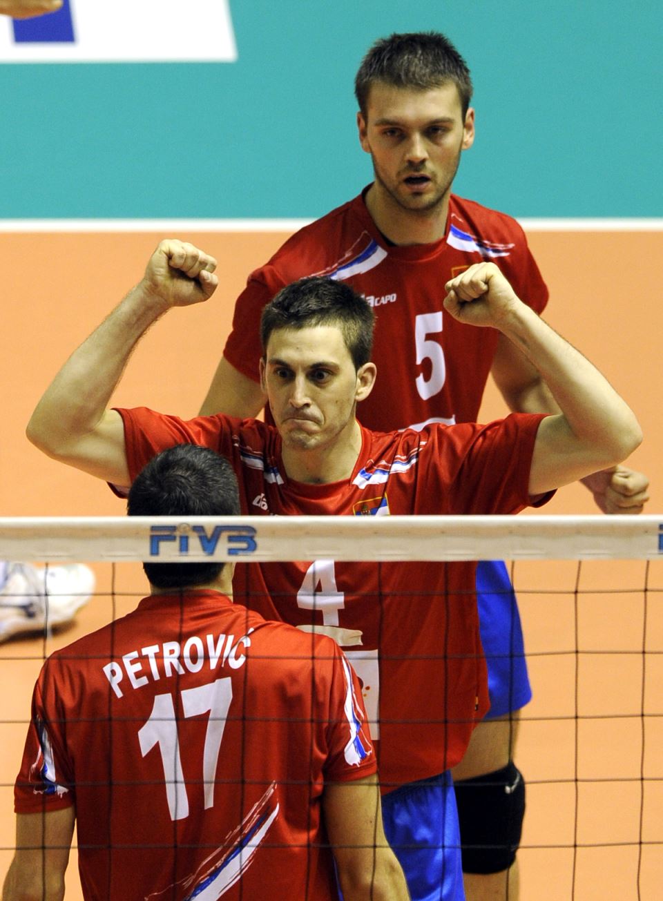 Bojan Janić proslavlja poen u dresu reprezentacije Srbije