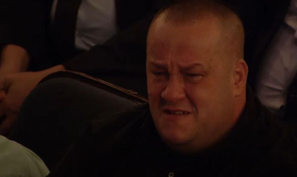 Dino Merlin rasplakao celu salu na komemoraciji Halida Bešlića