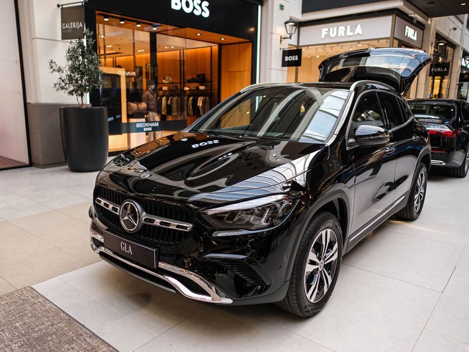 Mercedes Benz GLA (8).jpg