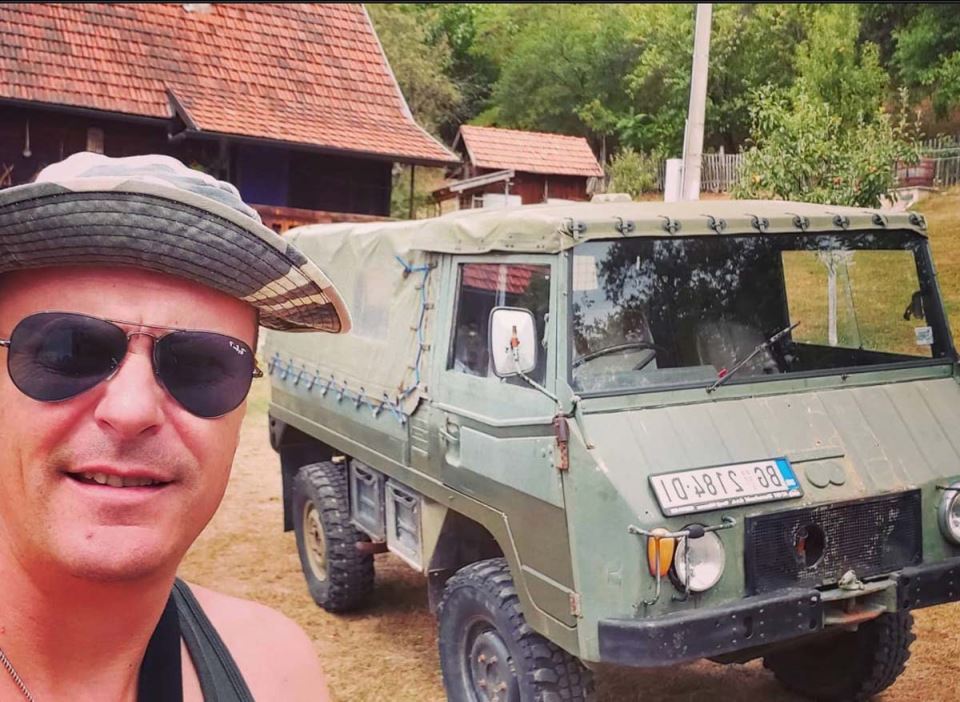 Vuk Kostić pokazao vikendicu na Mokroj Gori 1.jpg