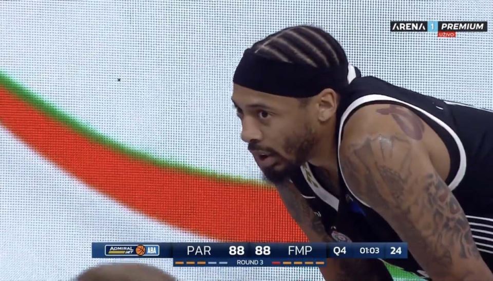 Karlik Džouns povreda 1.jpg