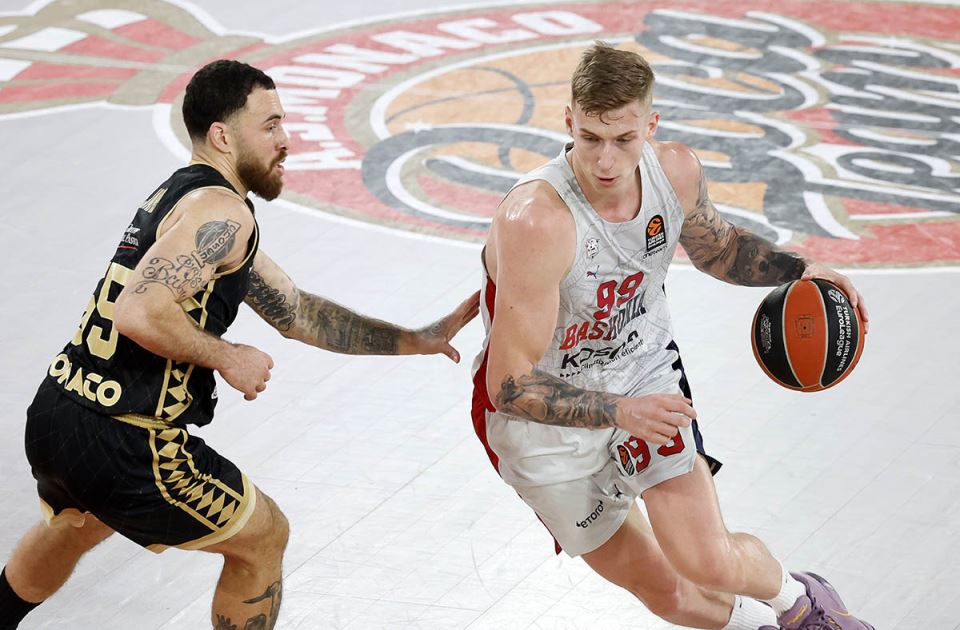 Luka Šamanić protiv Majka Džejmsa