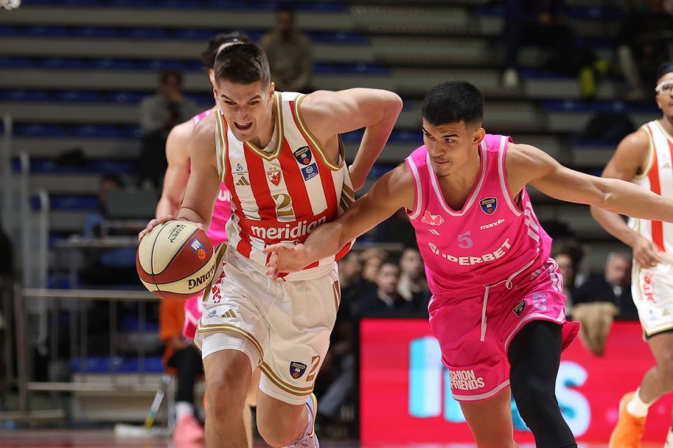 Stefan Miljenović na utakmici Zvezda Mega