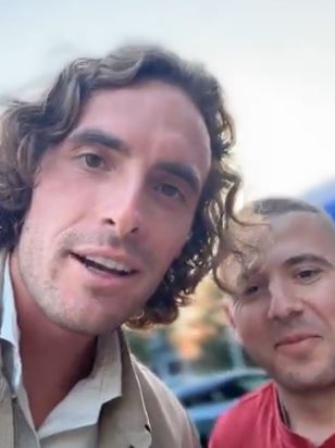 Stefanos Cicipas snimio poruku sa Đokovićevim fanom